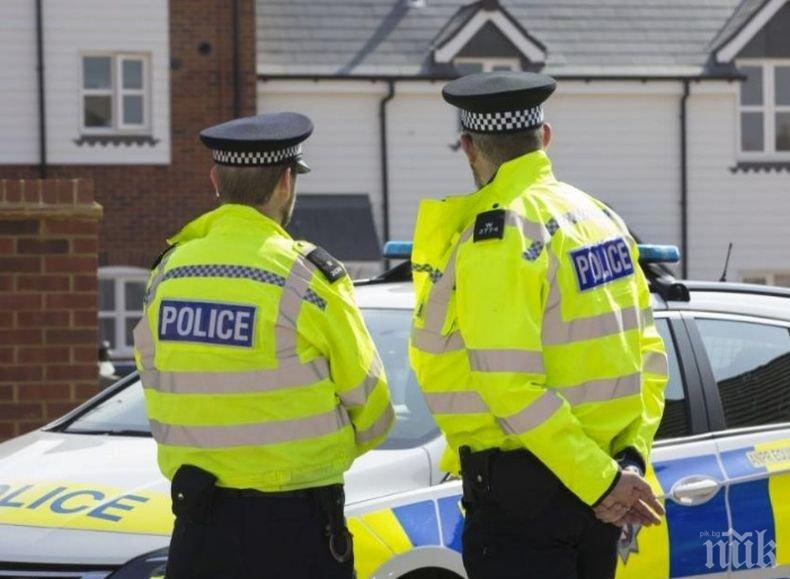 Арестуваните за атаката в британски влак са родени в Обединеното кралство