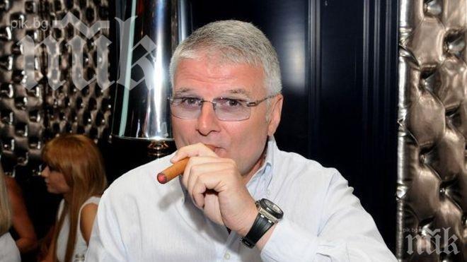 Изпращат Христо Сираков към вечния му дом в църквата Света София