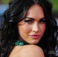 Актрисата Меган Фокс издава стихосбирка