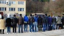 Оставиха в ареста иракчаните от Шипикова махала