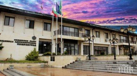 арт инсталация шоу цигулки гостуват свиленград