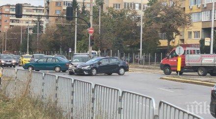 меле софия две коли помляха задръстиха ключово кръстовище видео снимки