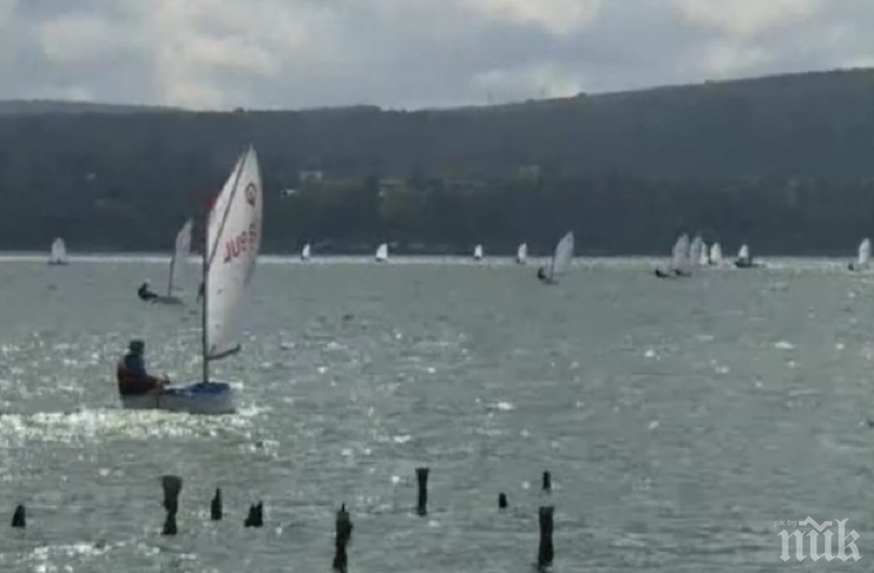 106 лодки участваха в регата Бриз във водите на Варненското езеро