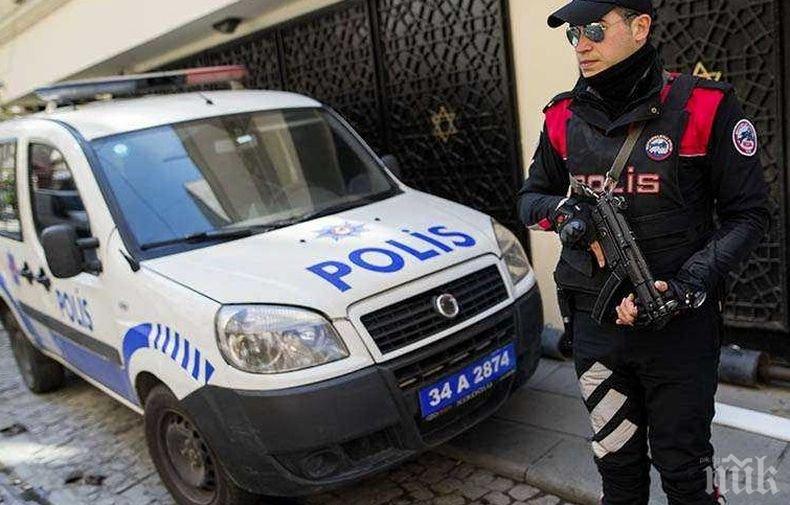 Полицията в Турция откри в хотел тайна стая с проститутки