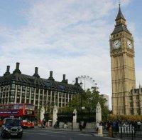 Великобритания затяга правилата за прием на чуждестранни студенти