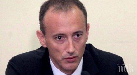 министър вълчев обмисля дни извинени отсъствия семейни причини