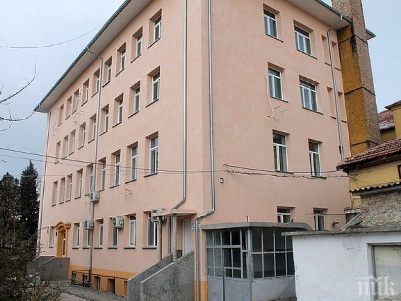 Част от болницата в Айтос се превърна в COVID-отделение