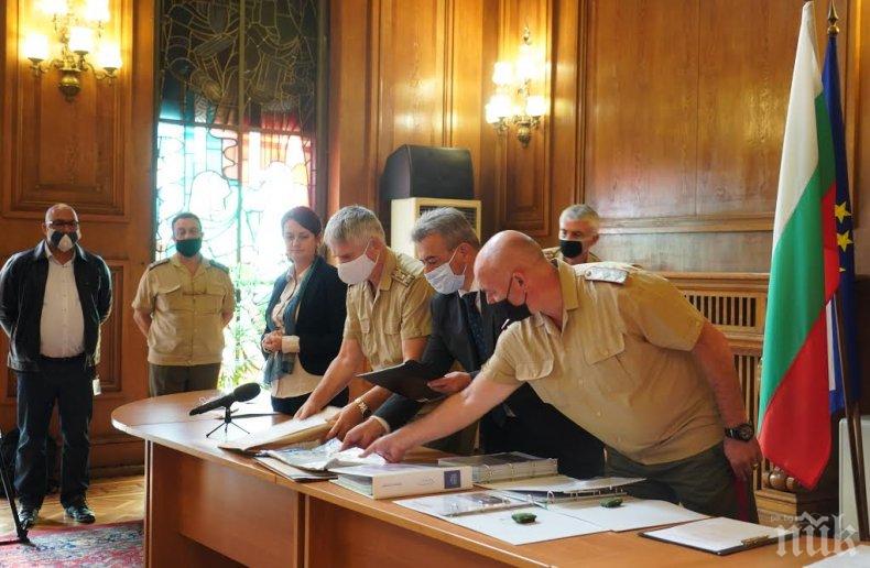 Отвориха ценовите оферти за армейските бронирани машини