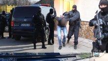 ИЗВЪНРЕДНО В ПИК TV: Мощна акция на спецпрокуратурата срещу ромската мафия - двама цигански барони са сред 14-те арестувани (ВИДЕО)