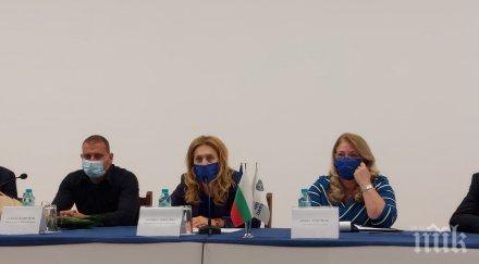 вицепремиерът марияна николова туристическия бранш велинград бизнесът работи нова среда нова стратегия
