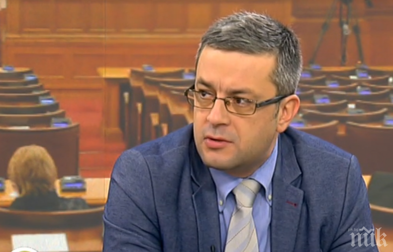 Тома Биков: Дебатът в ЕП за върховенството на закона у нас е политическа акция на двама евродепутати