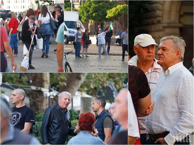 Виктор Димчев разобличи метежниците - един с каруца препречва кръговото в Русе, в центъра на София положението е трагично (СНИМКИ)