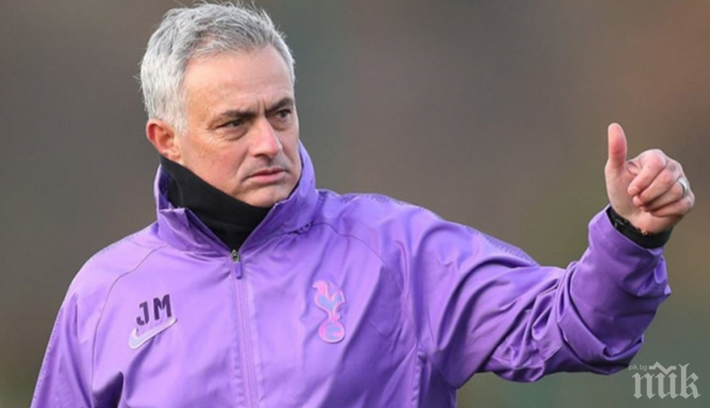 В Англия: Жозе Моуриньо проклина късмета си заради Лудогорец