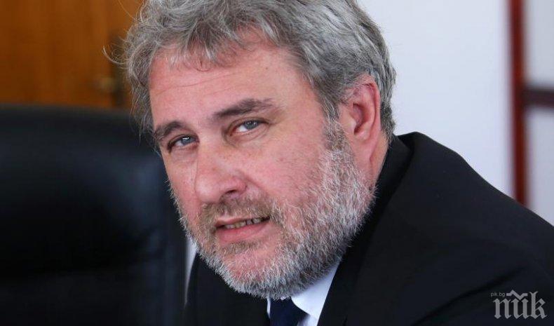 Боил Банов в Разград: Държавата е застанала и зад православната църква, и зад джамиите (СНИМКИ)