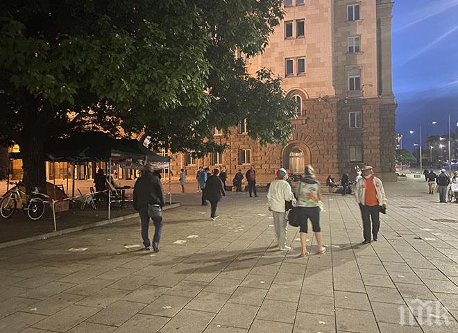 Протест няма, полицията спира движението (СНИМКИ)