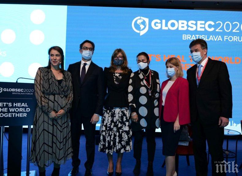 Екатерина Захариева на ГЛОБСЕК: Държавите трябва да се учат и от грешките на другите (СНИМКИ)
