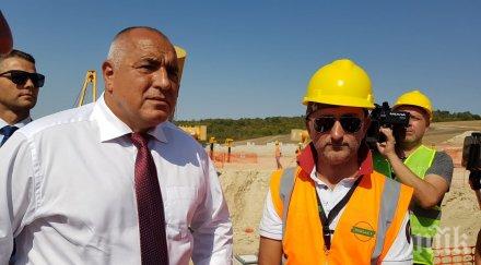 първо пик премиерът борисов разкри пускат пътя мездра ботевград отсече знаят гледат кокошки мятат яйца видео обновена