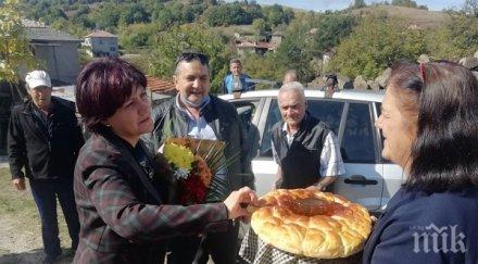 цвета караянчева написа фейсбук дава сила върви напред