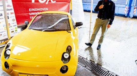 направиха автомобил изцяло отпадъци