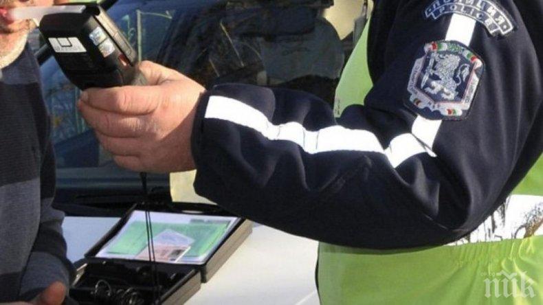 Пиян като кирка подкара колата си във Врачанско, не му се размина