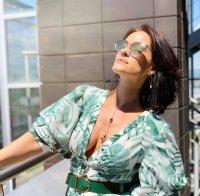 Изловиха Теди Велинова в кулинарен грях - ето какво си похапва стилистката на Нова тв... (СНИМКИ)