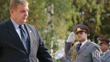 ПЪРВО В ПИК TV: Висши военни от специалните операции отдават чест пред паметника на героите-парашутисти (ОБНОВЕНА)