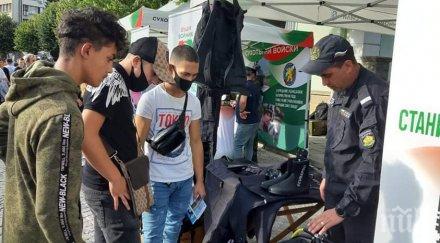 интересът младите хора българската армия расте