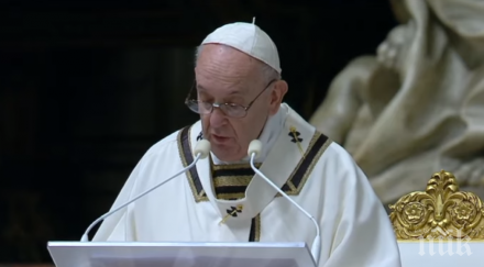 коронавирусът стига дома папа франциск