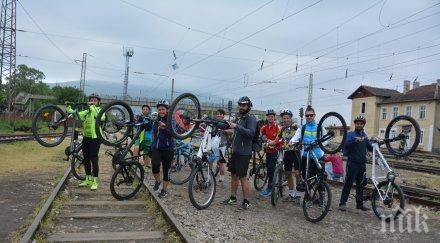 бдж осигури превоза участниците техните велосипеди байк рън чепън