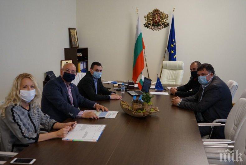 Обявиха понеделник за неучебен ден в Перник