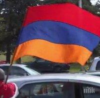 Арменците от Варна проведоха мирно автошествие за спиране на конфликта в Нагорни Карабах