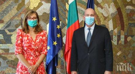 екатерина захариева помощник държавният секретар сащ обсъдиха военното сътрудничество