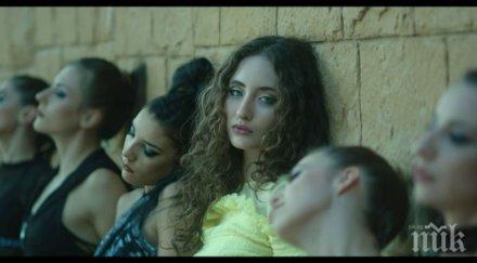 алма върна училище отведе видео