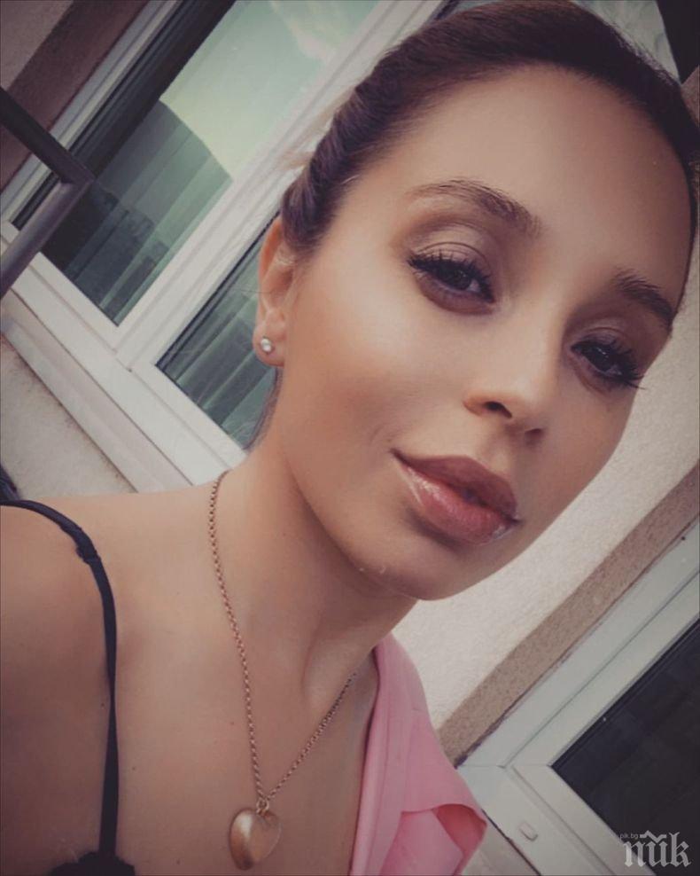 Кирил Десподов хареса бюста на Мика (СНИМКА)