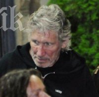 Янаки Стоилов придружи Роджър Уотърс до гроба на британски комунист