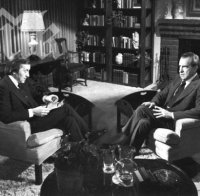 Почина журналистът Дейвид Фрост