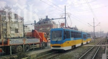 ампутираха крака блъсната трамвай жена