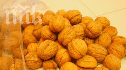 хванаха крадци орехи