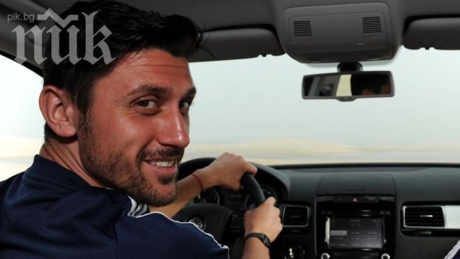 Стяуа отправи оферта към Чиприан Марика от Шалке 04