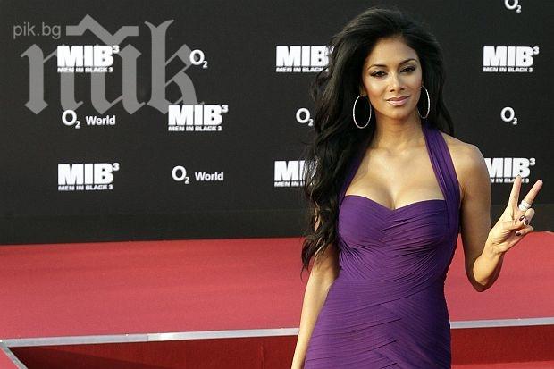 Никол Шерцингер разкри подробности за раздялата си с Люис Хамилтън