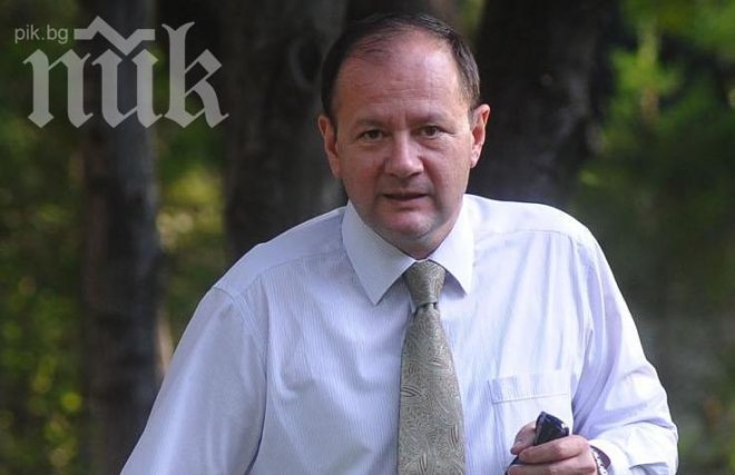 Миков за призива на Бойко към протестиращите: Поведението на ГЕРБ е деструктивно