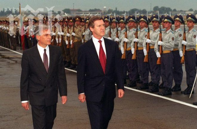 Георги Ананиев пред ПИК: Великите сили се отказват от война в Сирия, извадиха си поука от Ирак