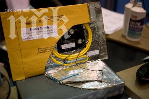 Гръцки прокурор получи бомба по пощата