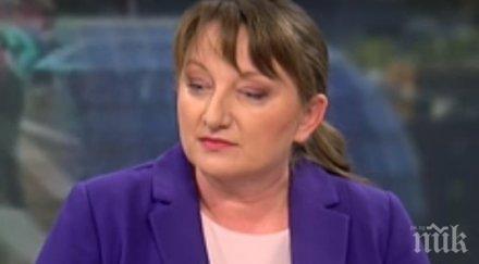 министър деница сачева социалните надбавки първи осми клас увеличават 300 лева