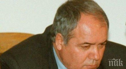 Пускат книги на специални цени в памет на Александър Томов