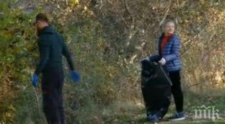 доброволци почистиха зарибиха река въча кричим