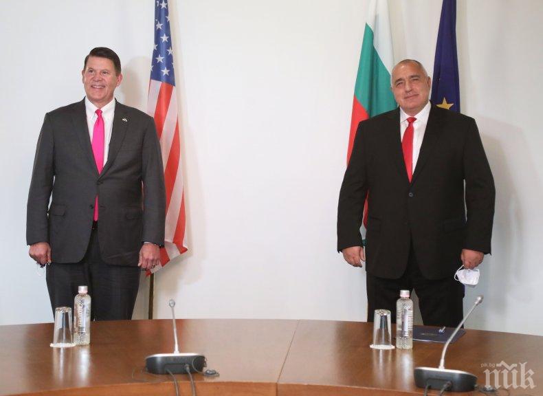 ГОРЕЩО В ПИК! Премиерът Борисов се срещна със зам.-държавния секретар на САЩ Кийт Крак. Ето за какво разговаряха 