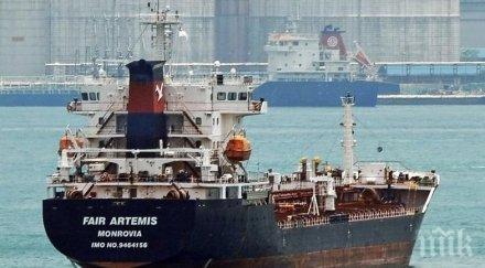 екшън британски спецчасти осуетиха опит отвличане гръцки танкер