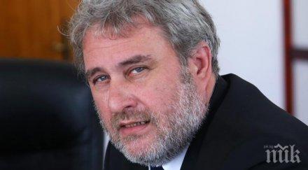 боил банов оттегля законопроекта промени медийния закон