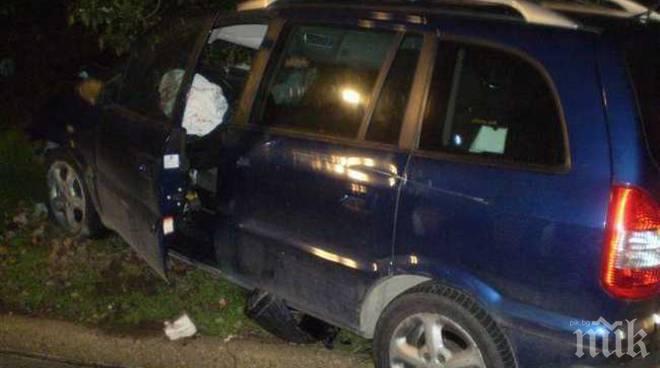 Млад мъж загина след удар в ТИР, влязъл в насрещното